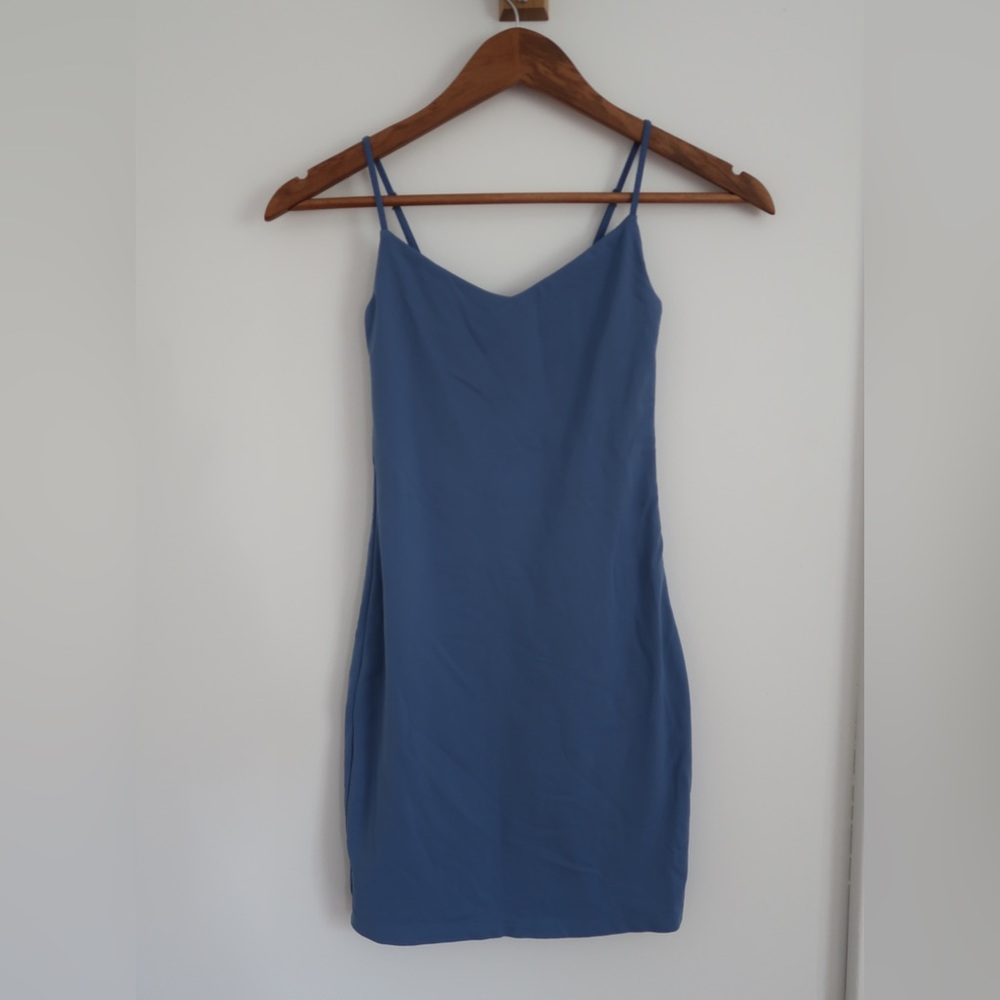 ARITZIA - BABATON CONTOUR CAMI DRESS